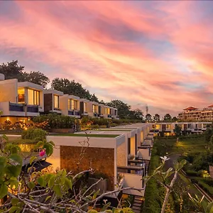 the-sterling-villas.hotelsseminyak.net/