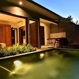 ubud-wana-villa.ubudhotelsnow.com/